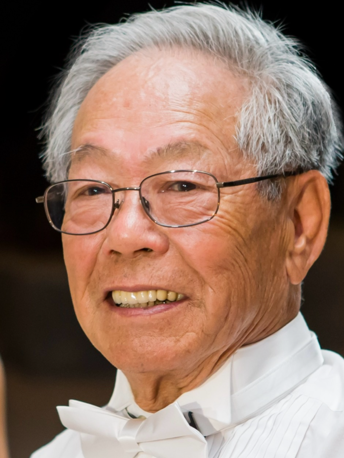 Chong Wan  Kim
